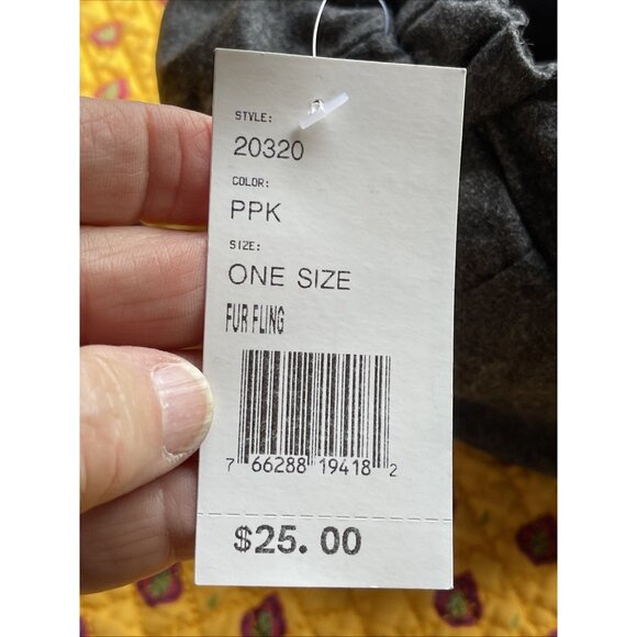 Paper Boy womens Gray cabbie Wool Blend‎ hat with brim & poms new Warm - Picture 5 of 8